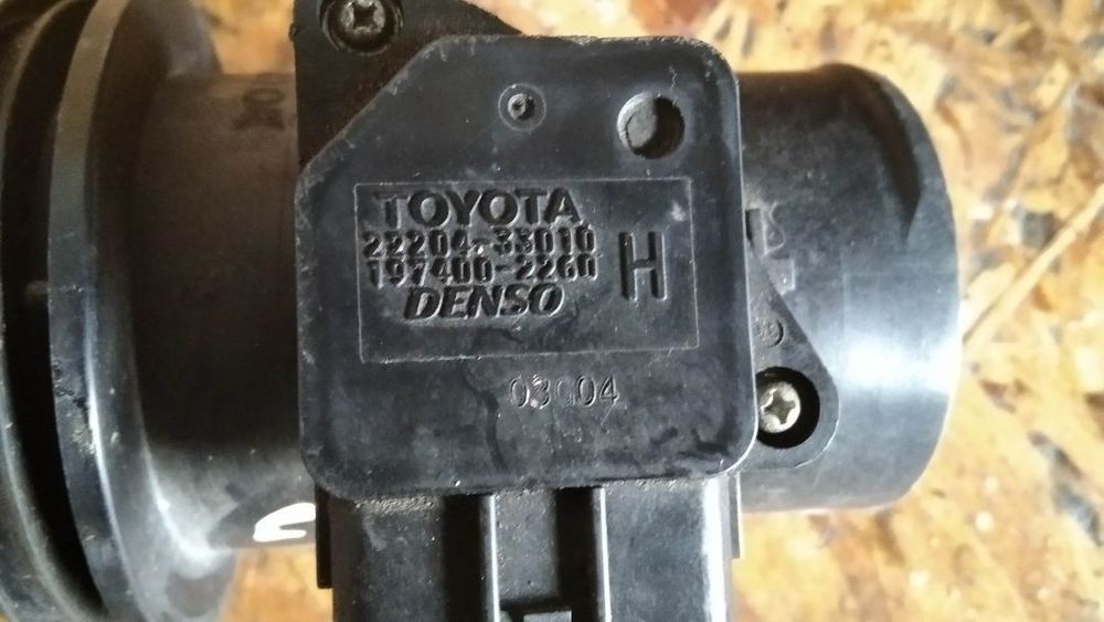 MEDIDOR DE MASSA DE AR  TOYOTA COROLLA 2.0D4D 22204-33010 197400-2260