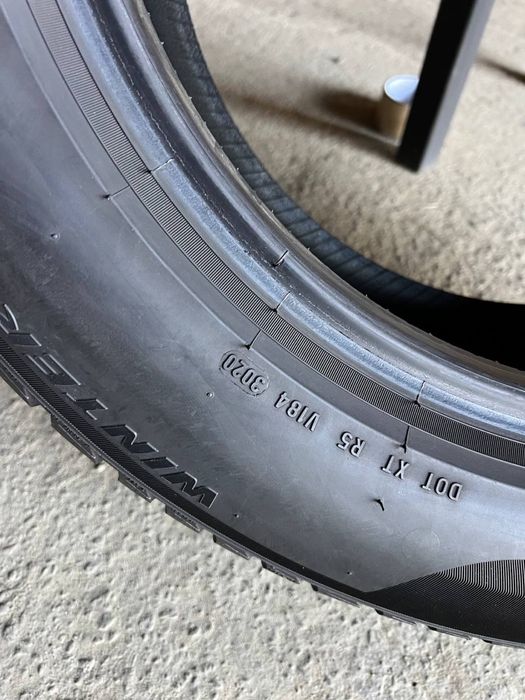 Шини 225/60 r18 104H Pirelli Sottozero 3 2020рік (1590)