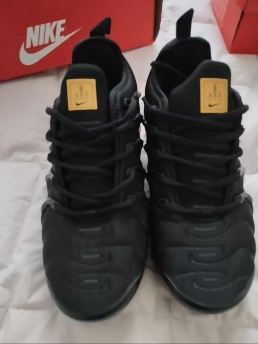 Buty Nike Vapormax plus złote rozmiar 40