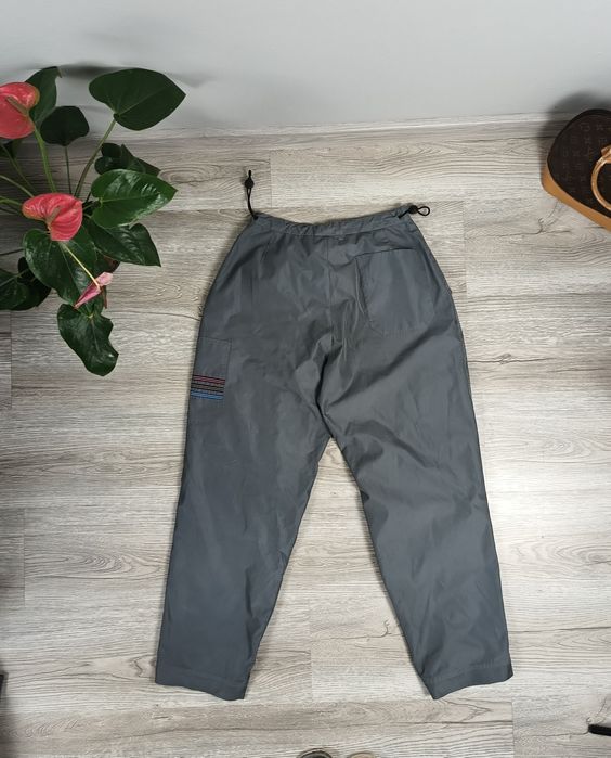 Szerokie spodnie adidas rozmiar S idealne na narty
