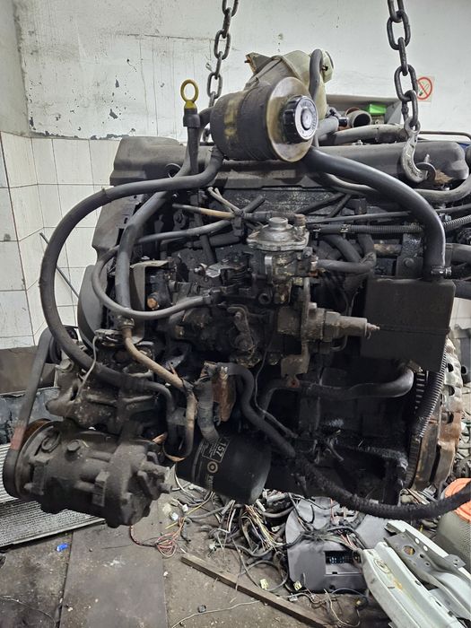 Silnik 2,8 Opel Mowano