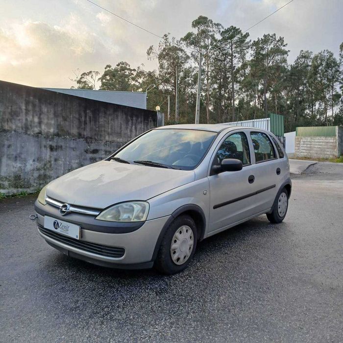 Opel Corsa C 1.0 de 2003 - Peças Usadas