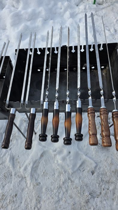 Шампур подвійний з дерев'яною ручкою,подарунок чоловіку(товщина 3 мм)