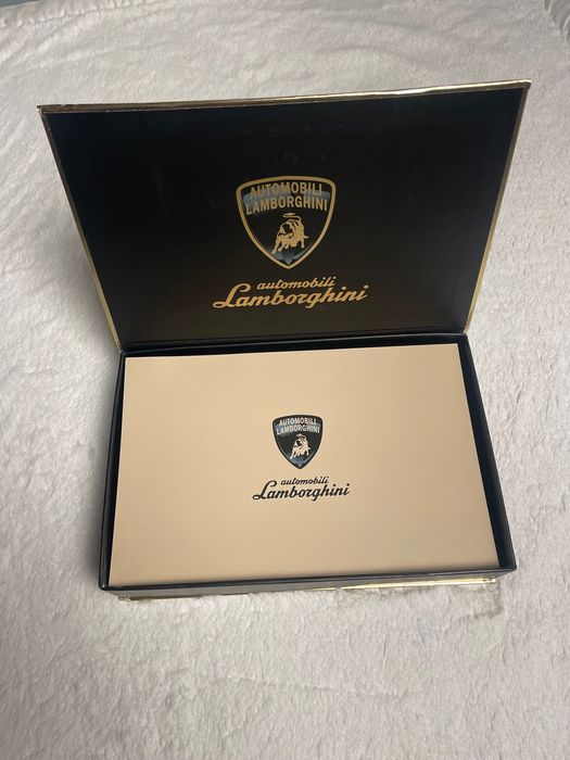 Нові окуляри Lamborghini