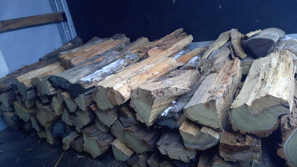 SUCHE drewno akacjowe opałowe  kominkowe