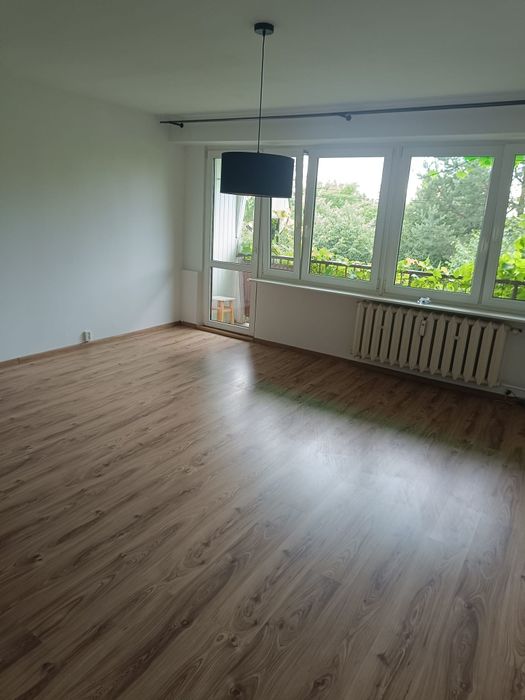 Na sprzedaż mieszkanie 49 m² z garażem i piwnicą