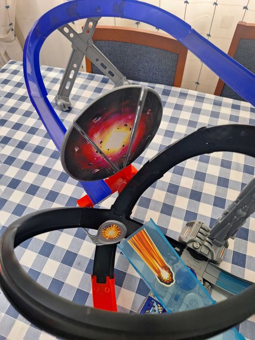 pista de carros hotweels