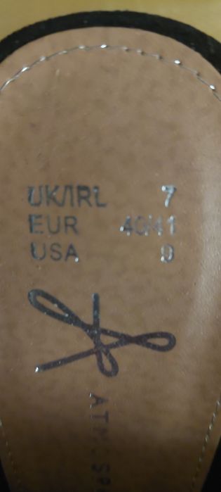 Sandálias altas 40/ 41 pretas de camurça