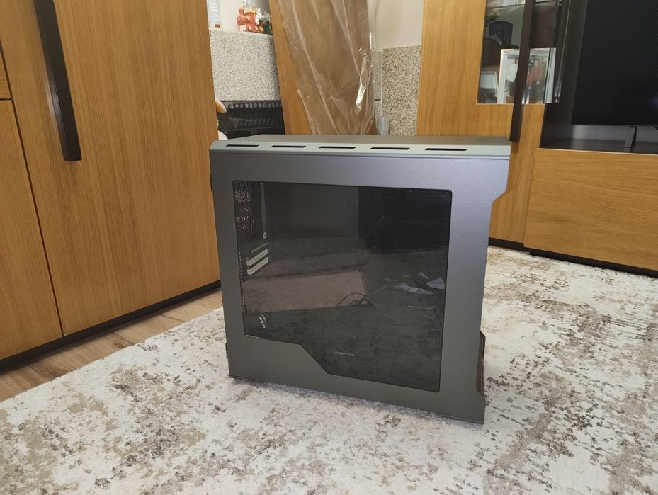 Caixa Phanteks usada