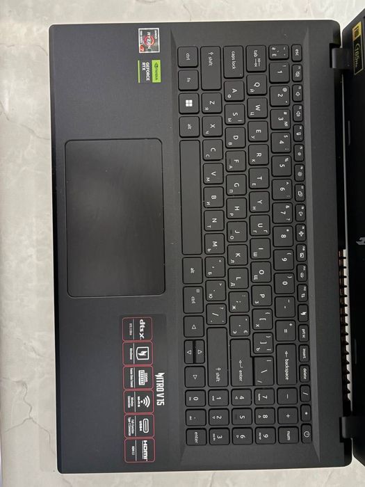 Acer Nitro V 15 Ryzen 7 7735HS / RTX 4050 / 16GB / 512GB / 165Hz