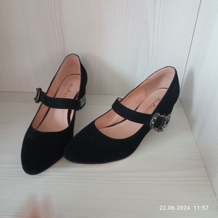 Туфлі 40 розмір. Натуральний замш