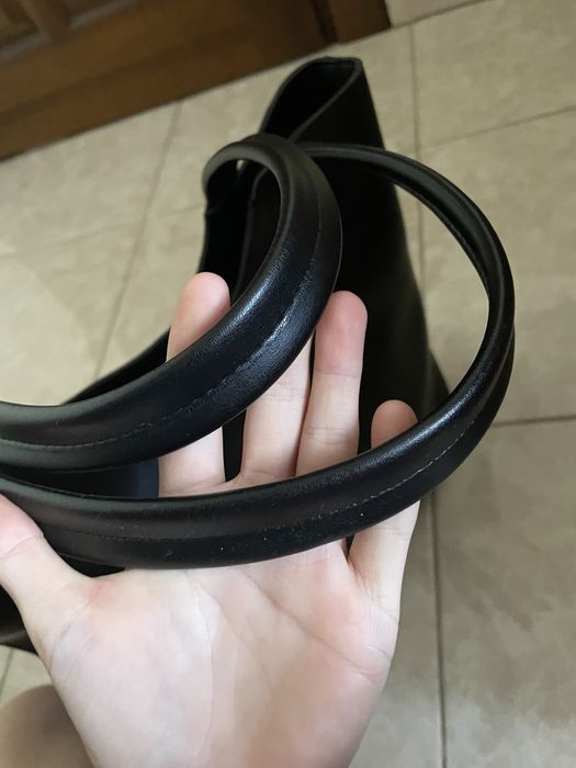 Чорна жіноча сумка