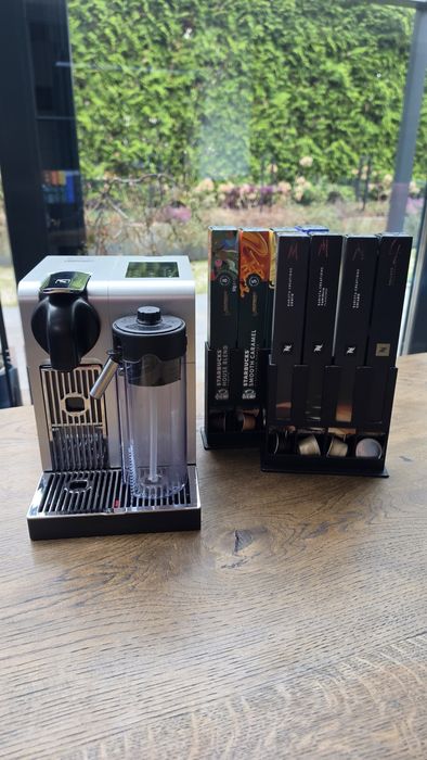 Ekspres na kapsułki Nespresso DeLonghi EN750 MB Lattissima Pro