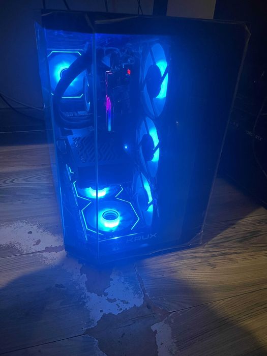 Komputer Stacjonarny  Nvidia RTX 5080 16 gb Ryzen 9800x3d