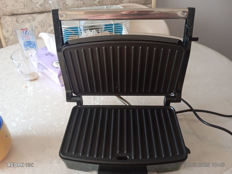 Гриль Liberton электрическая