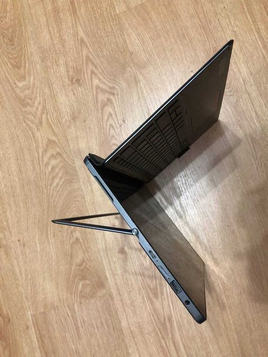 Ноутбук планшет HP Pro X2 612 G2 (12"/SSD 256Гб/ОЗП 8Гб/і5/моб. інтерн