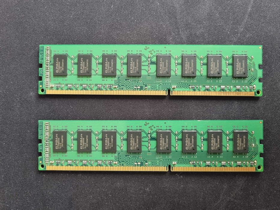 RAM 8GB DDR3 (4x2GB) Corsair + Kingston