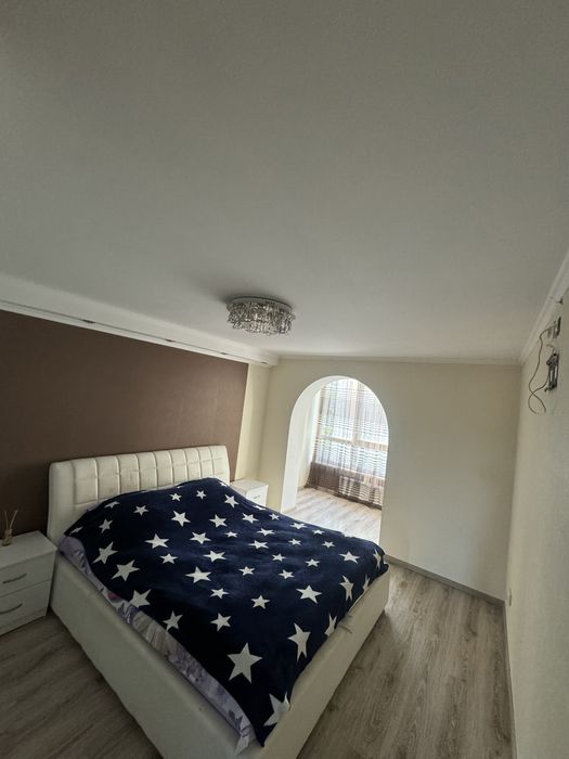 Подобово 2-х кімнатна квартира