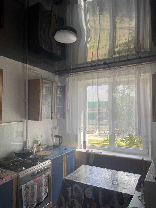 Продам 2х комн квартиру 2 эт. на ПЗТО ( ул Войновой )