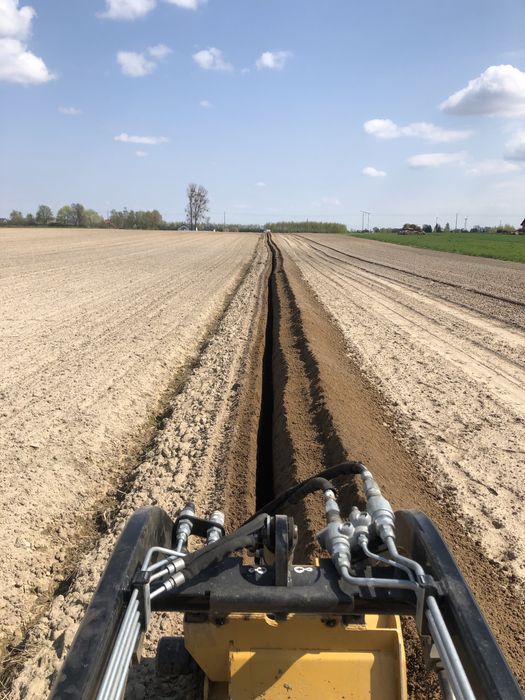 Usługi ogrodnicze glebogryzarką separacyjna , wykopy linowe , drenaże