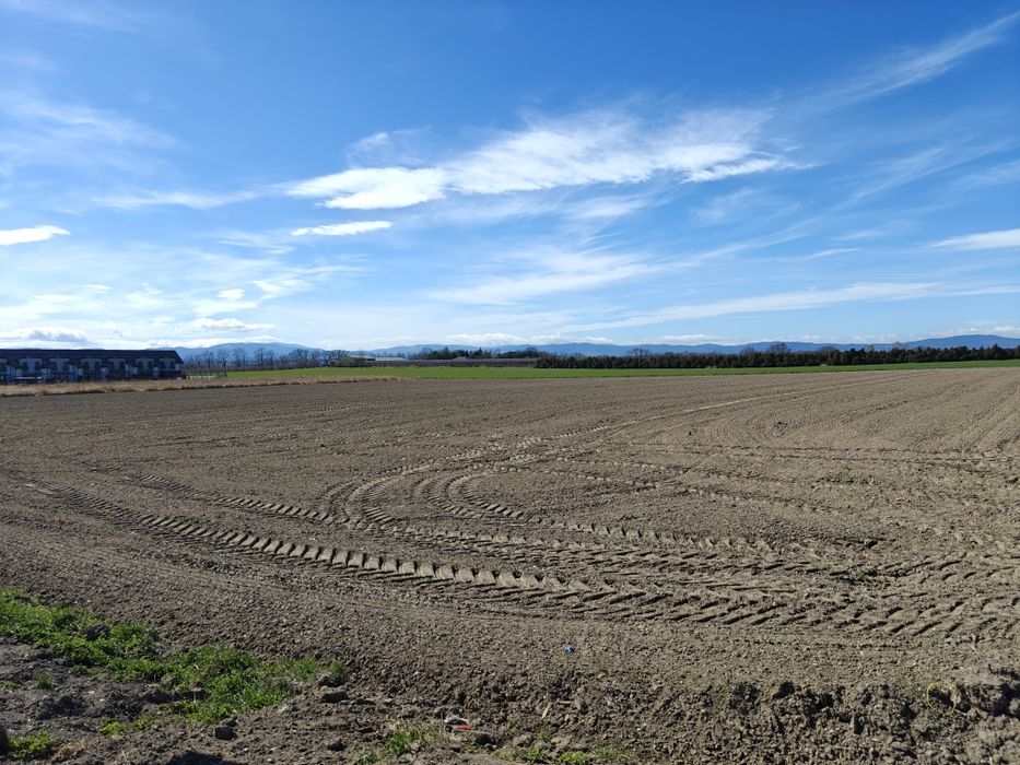 Działka budowlana Głębinów - Nysa - nad jeziorem z widokiem na góry - Więcej