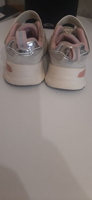 Кросівки б/у Zara. 25р-15.6см. Ціна 300грн.