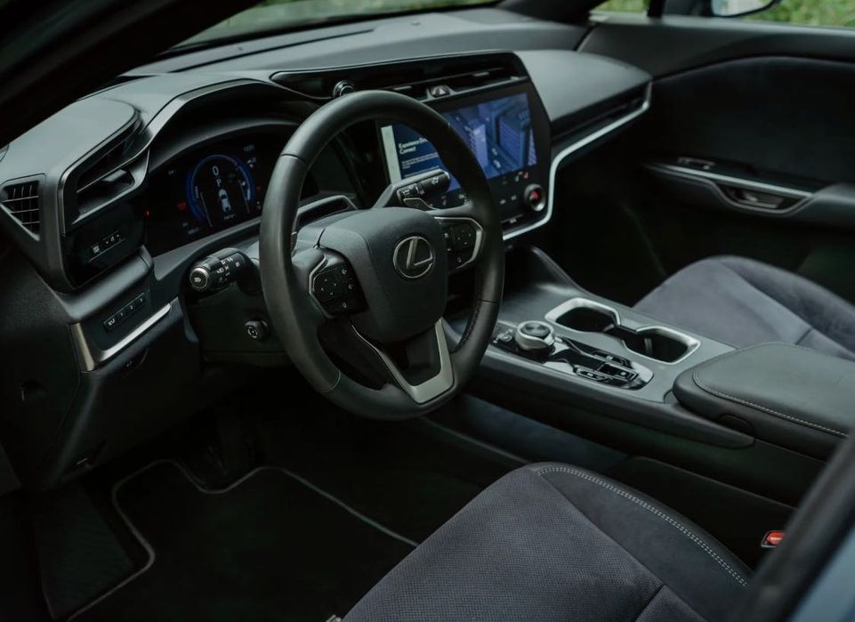 Lexus RZ 450E 2023