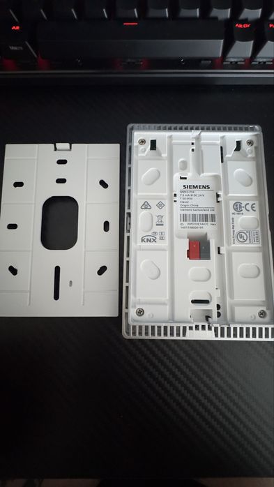 Regulator temperatury Siemens KNX