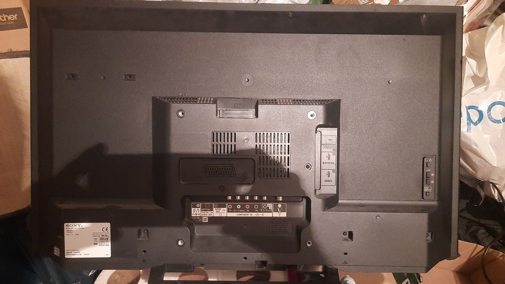 Telewizor 32 cale Sony na części Model NO  KDL-32R410B