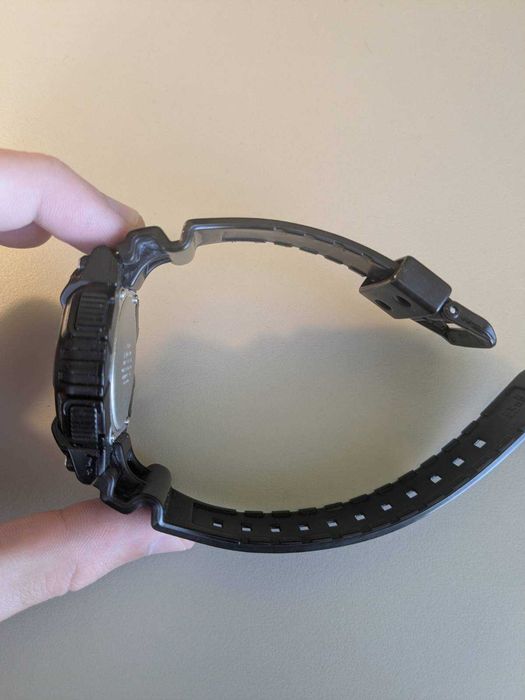 Casio AQ-S810W zegarek solarny