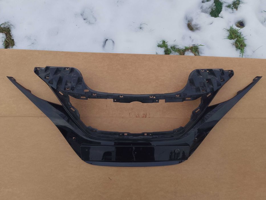 atrapa grill NISSAN LEAF II LIFT ZE1  62070-6WK6A 22-26r oryginał