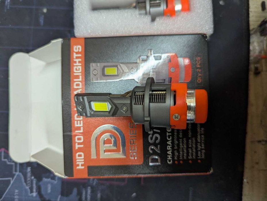 Лед лампочка Led D2S /R 6000к 60000Lm з Обманками в будь-яку фару