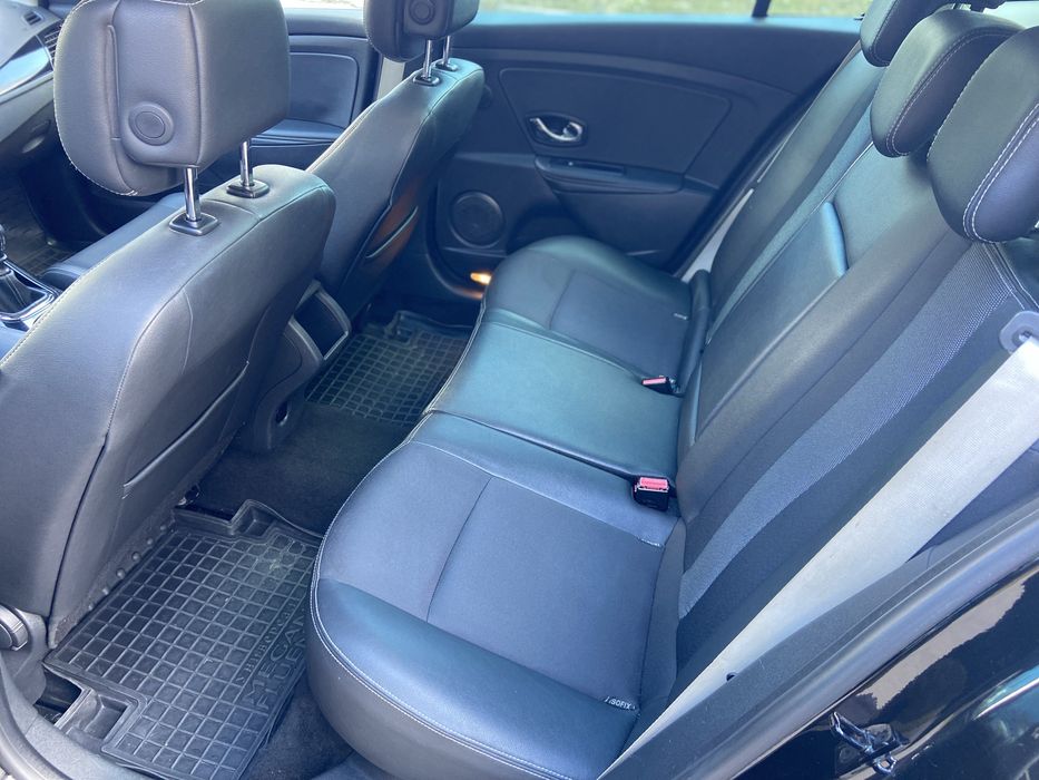 Продам авто рено меган 3 2012г 1.5 дизель BOSE