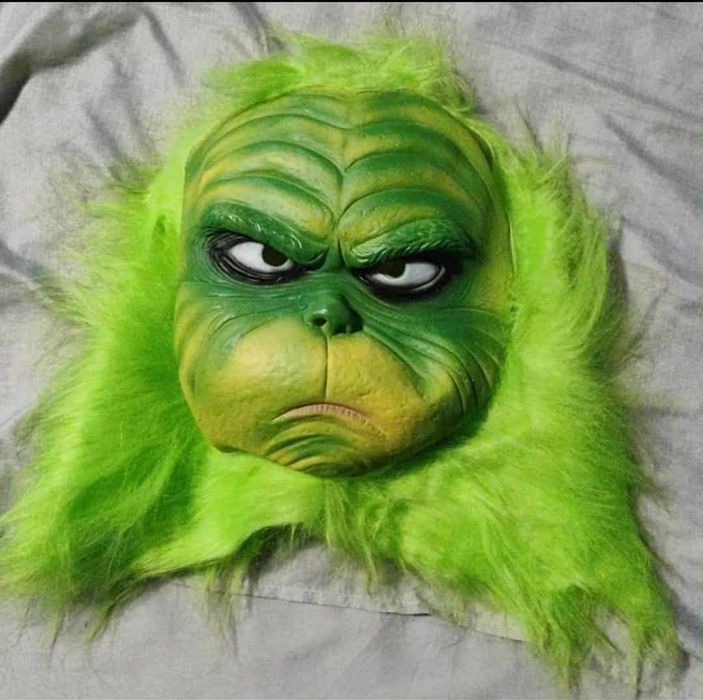 Realistyczna maska Grinch z czapką świąteczną