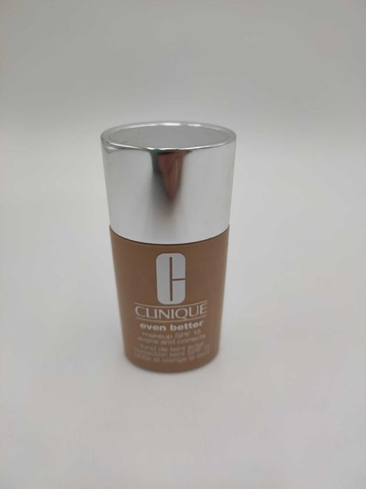 Clinique Even Better podkład wyrównujący koloryt SPF15 CN52 Neutral 30 ml