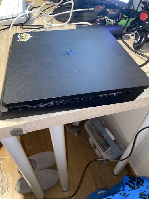 Ps4 com varios  jogos