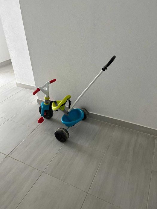 Triciclo de criança