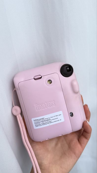 Плівковий фотоапарат Instax 12 mini