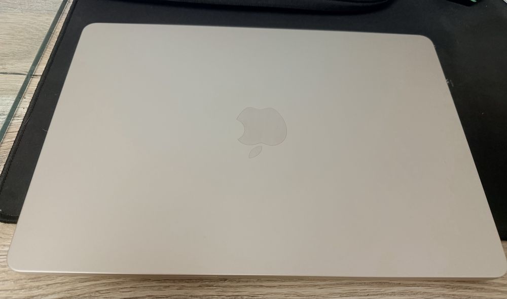 Ноутбук APPLE MacBook Air M3 13' 256GB