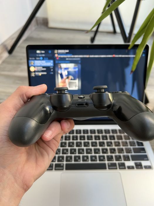 Б/В Оригінальний джойстик Sony PlayStation 4 під ремонт або на запчастини