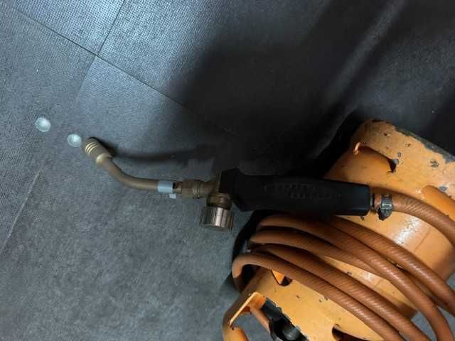 Maçarico com Garrafa portátil , capacidade 5,9 kg