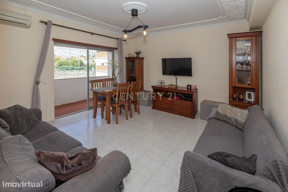 Apartamento T3 Carregado — Carregado E Cadafais, Lisboa