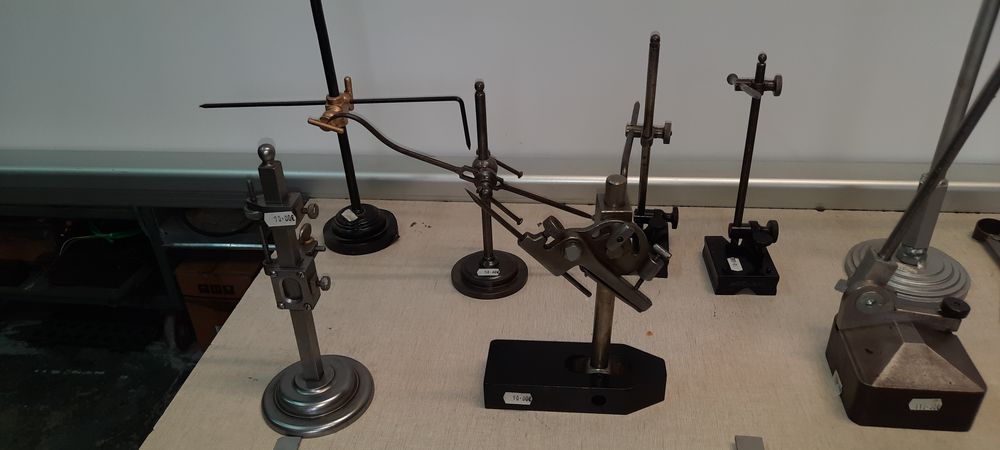 Graminhos, compassos de várias medidas