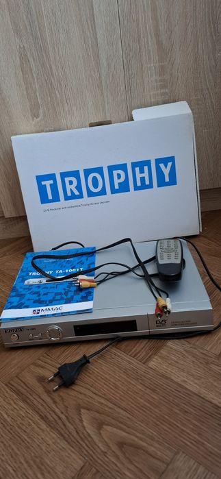 Тюнер DVB-T Trophy TA-1001T. В идеальном состоянии