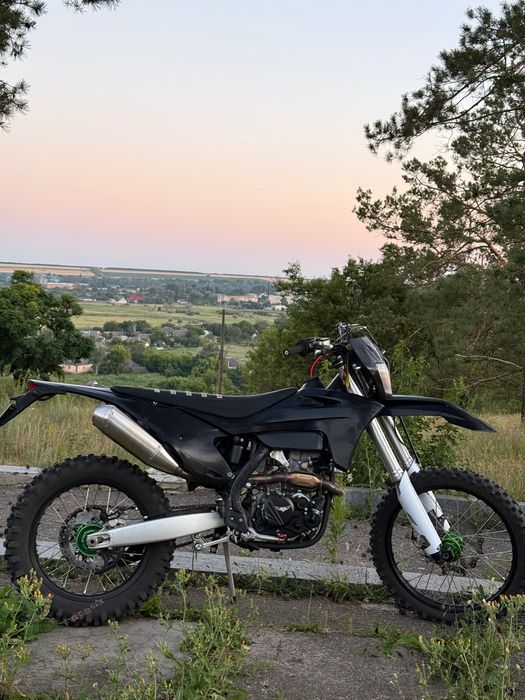 Продам мотоцикл ZUUMAV S8 PRO (S8-YBS300)