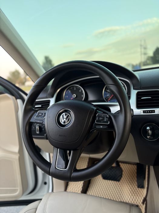 Продам Volkswagen Touareg 2012 Disel