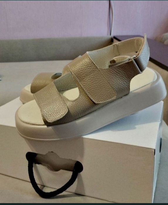 Нові босоніжки шкіряні літні мокко 40 41