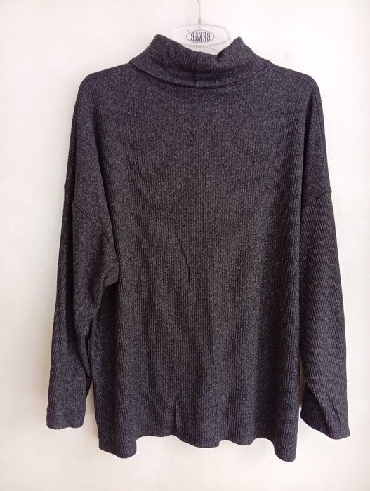 Melanżowy sweter z golfem w prążek oversize damski