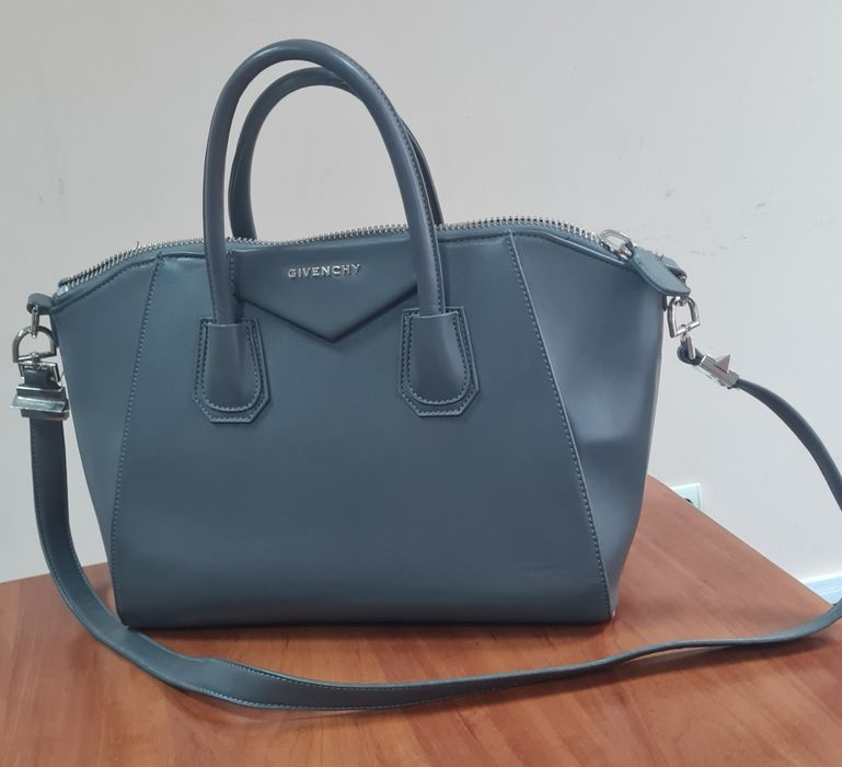 Сумка жіноча Give[>nchy Antigona сіра