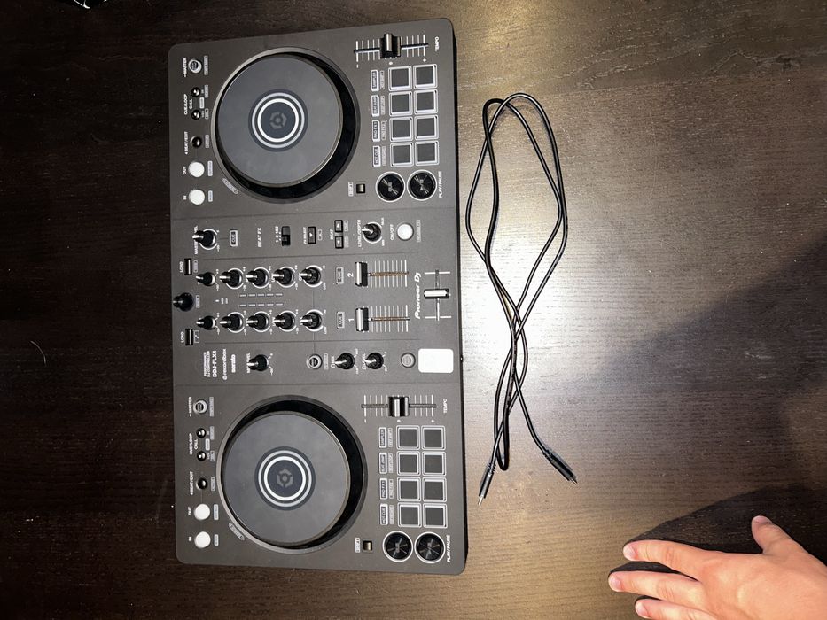 Pioneer DJ DDJ-FLX4 – Como Nova + Caixa e Cabo Original